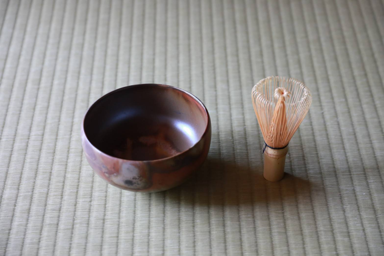 自然に囲まれた静かな隠れ宿でゆっくりとした時間をお楽しみください。